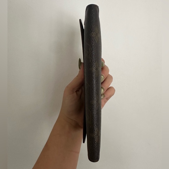 Louis Vuitton Sarah Wallet Monogram Canvas – EUC - Picture 11 of 12